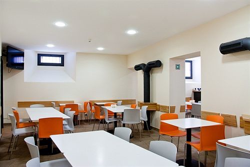 Hostal Scout Center *
